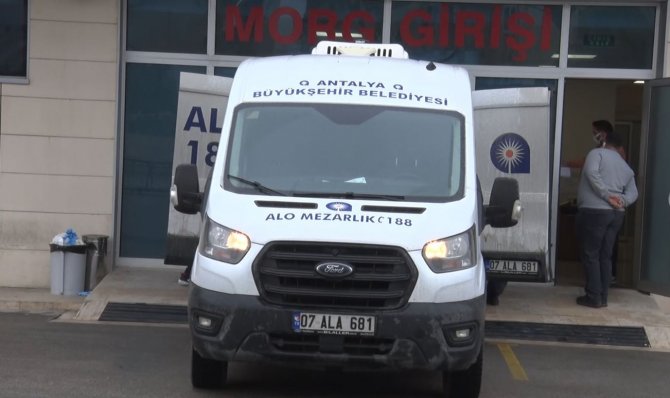 Arkadaşının oynadığı tüfeğin ateş alması sonucu hayatını kaybeden gencin cenazesi ailesine teslim edildi