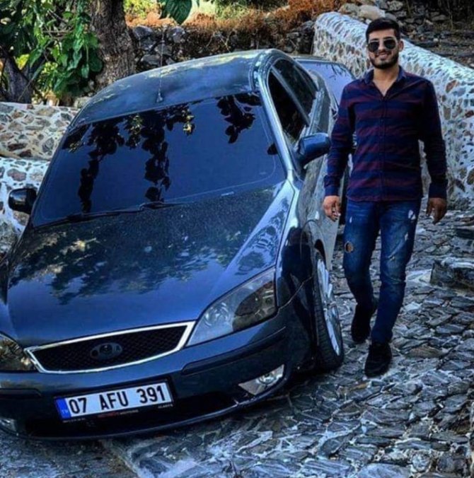 Arkadaşının oynadığı tüfeğin ateş alması sonucu hayatını kaybeden gencin cenazesi ailesine teslim edildi