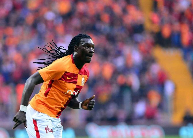 Bafetimbi Gomis yeniden Galatasaray’da