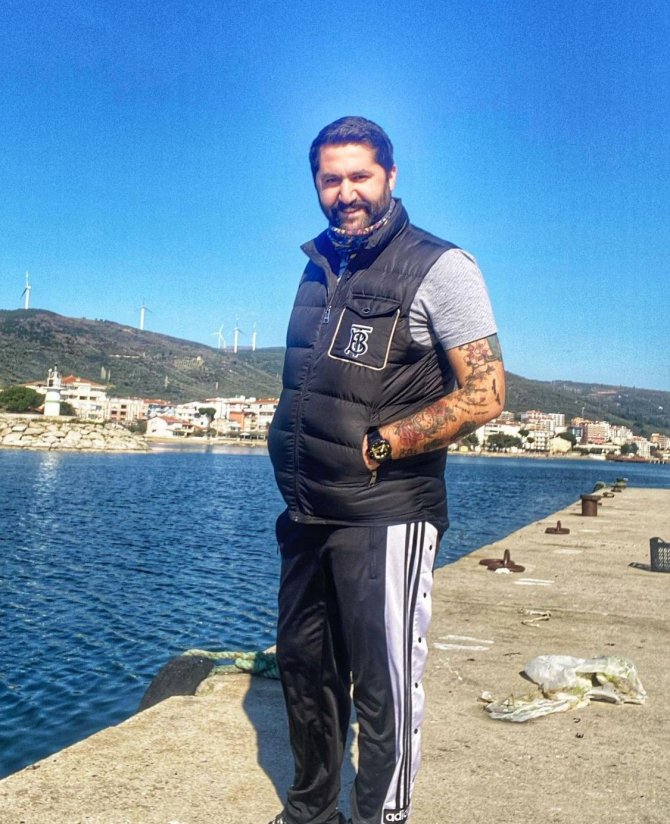 Balkon demirini keserken dördüncü kattan düşerek hayatını kaybetti