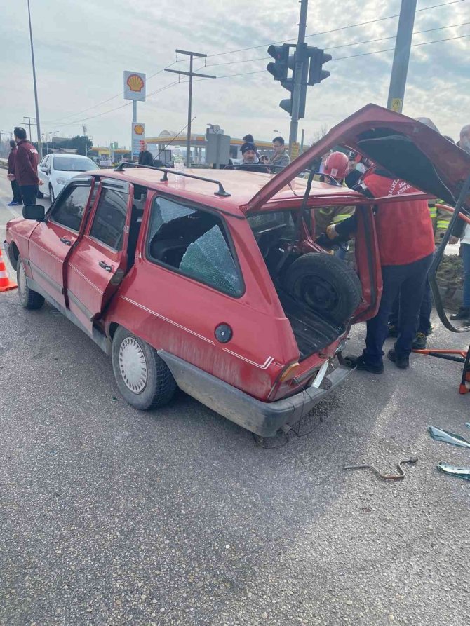 Bandırma’da trafik kazası bir kişi yaralandı