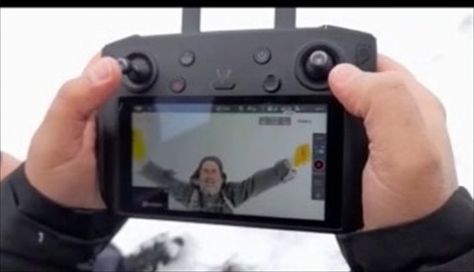 Beyşehir Gölü'ndeki adada mahsur kalan besicilere ihtiyaçları drone ile ulaştırıldı