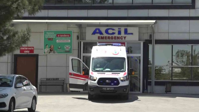 Gercüş’te soba zehirlenmesi: 4 kişilik aile hastaneye kaldırıldı