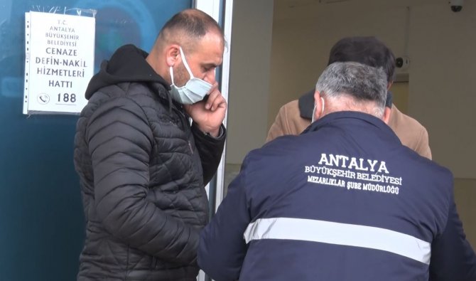 Karbonmonoksit gazından zehirlenen anne ve bebeğin cenazeleri aileye teslim edildi