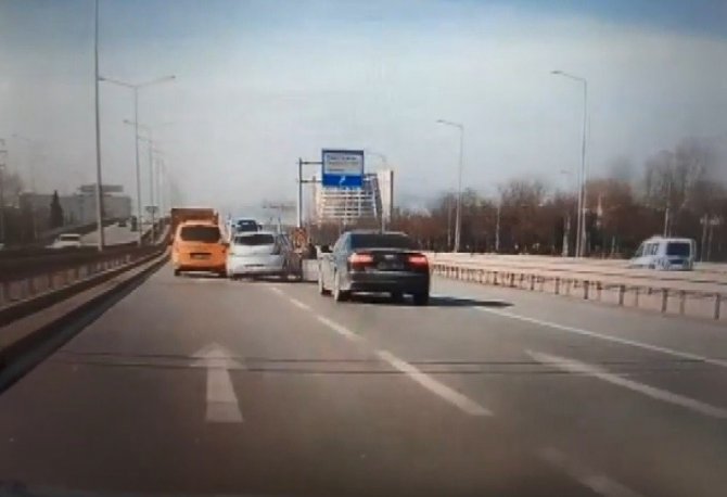 Makas atarken kaza yaptılar