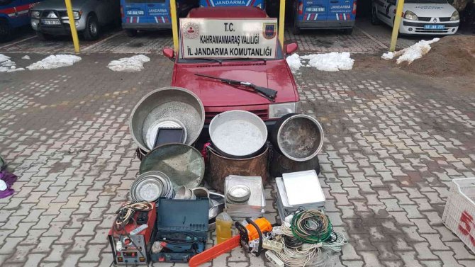 Yayla evlerinden hırsızlık yapan 3 kişi yakalandı