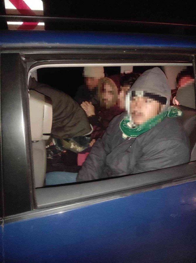 22 kaçak mülteci yakalandı