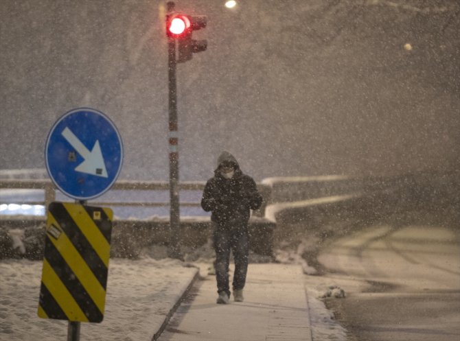 Kar etkisini göstermeye başladı