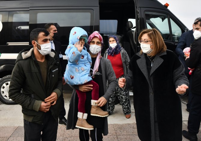 Taburcu edilen "minik Asiye" memleketi Gaziantep'e döndü