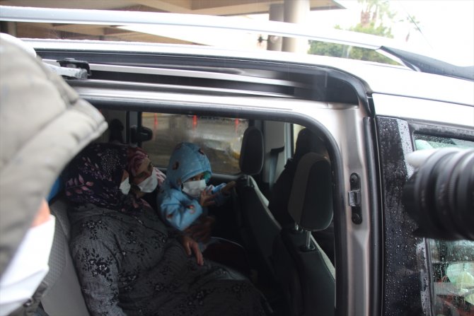 Taburcu edilen "minik Asiye" memleketi Gaziantep'e döndü