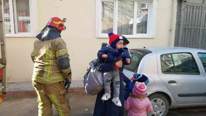 Çatı yangınında can pazarı
