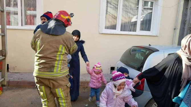 Çatı yangınında can pazarı