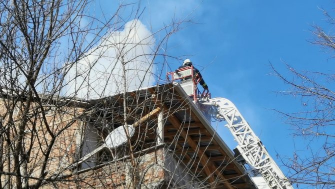 Çatı yangınında can pazarı