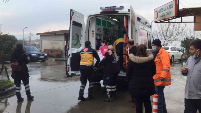 Genç kızın erken uyanması faciayı önledi