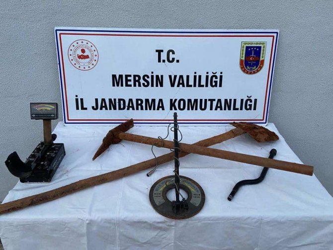 İzinsiz kazı yapan 3 şüpheli suçüstü yakalandı