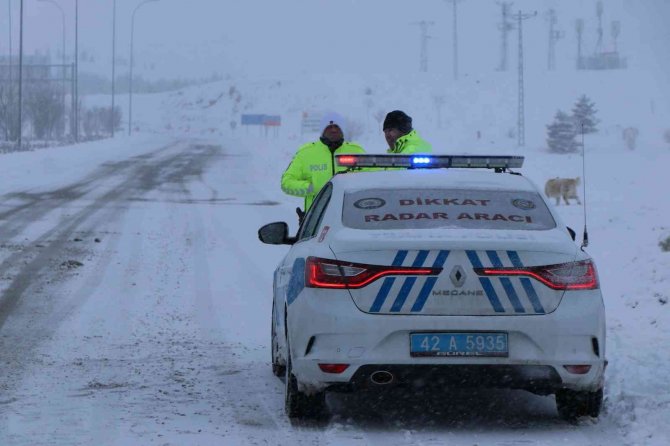 Konya’da kar yağışı yeniden başladı