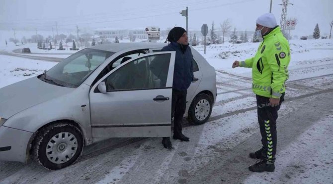 Konya’da kar yağışı yeniden başladı