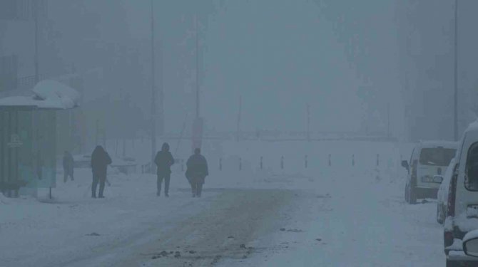 Konya’da kar yağışı yeniden başladı