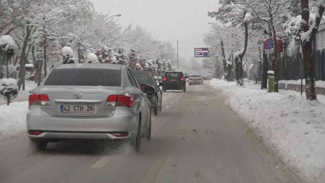 Konya’da kar yağışı yeniden başladı