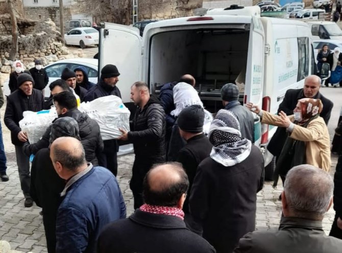 Sobadan zehirlenen anne ve bebeği gözyaşları arasında toprağa verildi