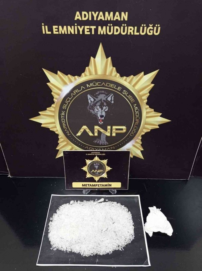 Uyuşturucu operasyonunda 3 kişi gözaltına alındı