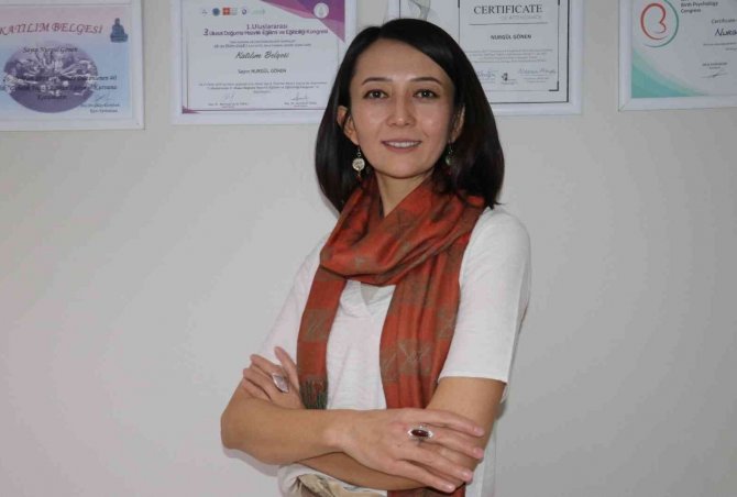 Uzmanlardan anne adaylarına uyarı: “Doğumu korkuyla değil coşkuyla karşılayın”