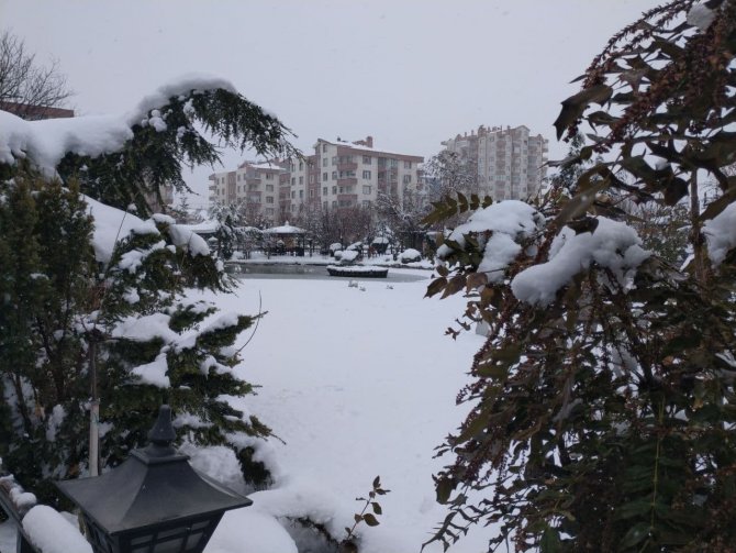 Konya’da karın keyfini çocuklar çıkardı