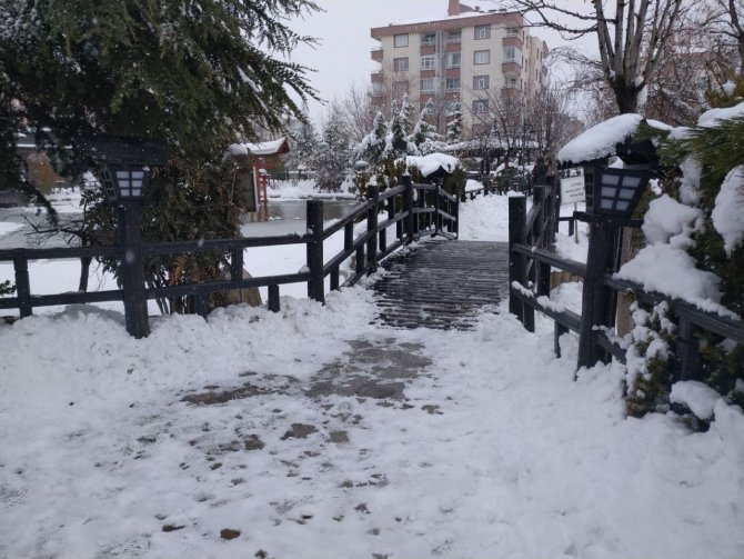 Konya’da karın keyfini çocuklar çıkardı