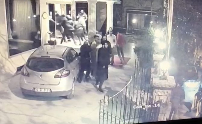 Otelde silahlı çatışma kamerada