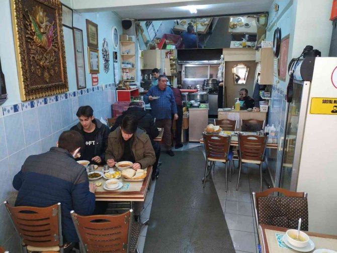 Soğuk havalarda doğal şifa deposu ’Kelle paça’ çorbası