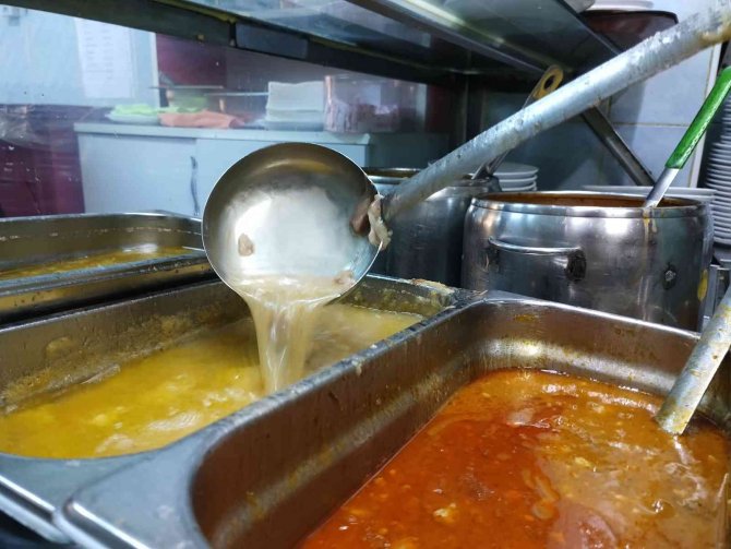 Soğuk havalarda doğal şifa deposu ’Kelle paça’ çorbası