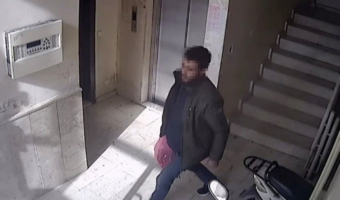 Bakır kablo hırsızları önce kameralara, ardından polise yakalandı