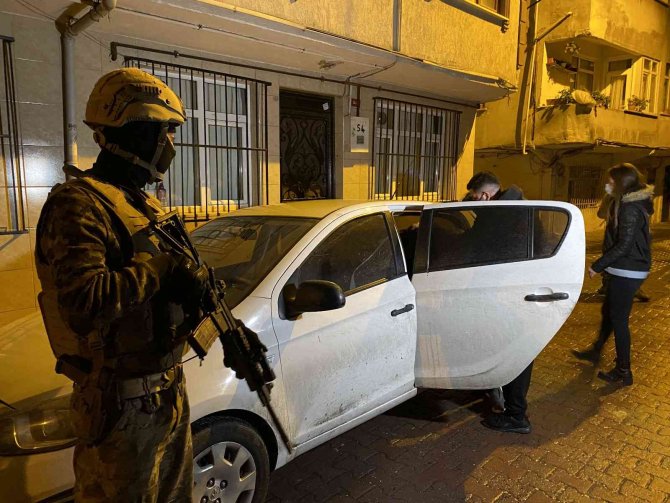 İstanbul’da helikopter destekli uyuşturucu operasyonu gerçekleştirildi