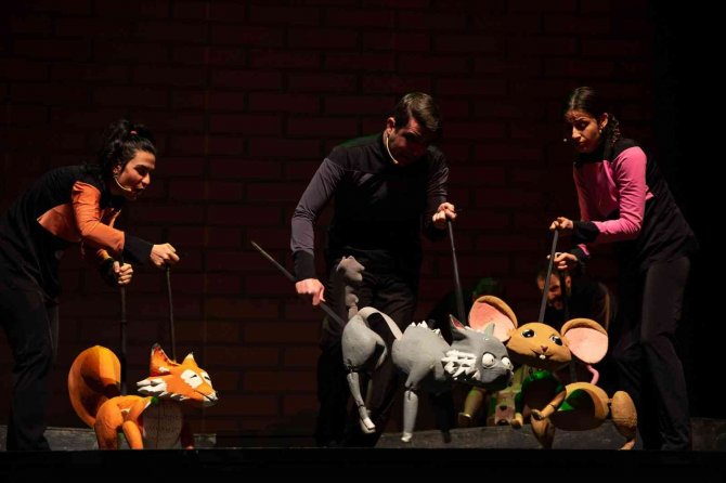 Karneler tiyatro biletine dönüştü