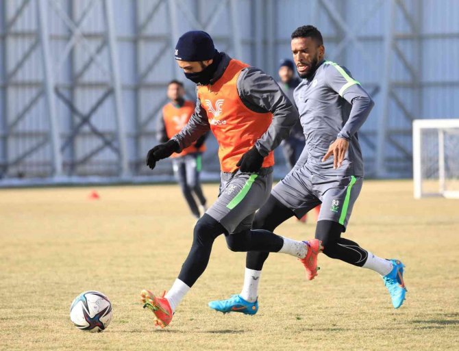Konyaspor’da Giresunspor maçı hazırlıkları sürüyor