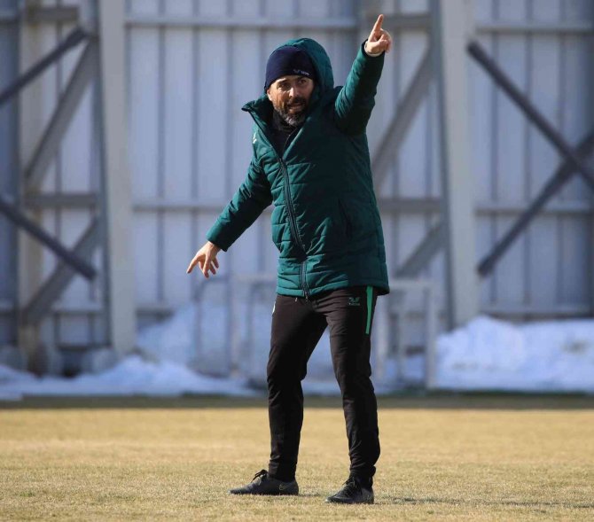 Konyaspor’da Giresunspor maçı hazırlıkları sürüyor