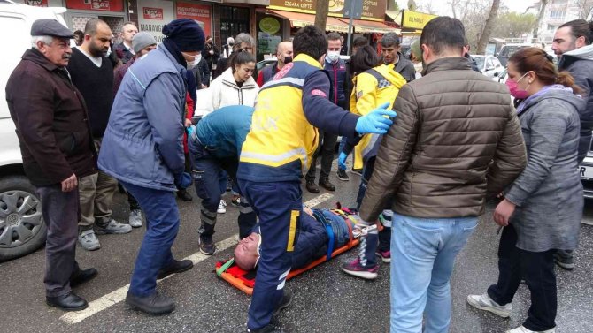 Yaya geçidine park edip kazaya davetiye çıkardı