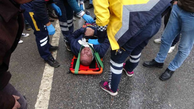 Yaya geçidine park edip kazaya davetiye çıkardı