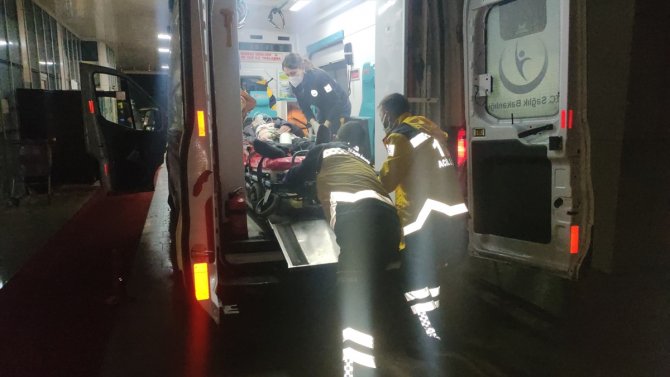 Oğlu tarafından bıçaklanarak öldürülen babanın cenazesi defnedildi