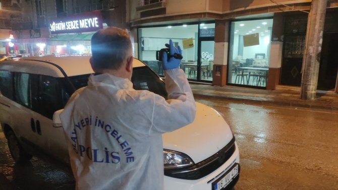 Oğlu tarafından bıçaklanarak öldürülen babanın cenazesi defnedildi