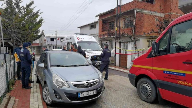 Evinin girişinde cansız bedeni bulundu