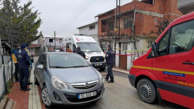 Evinin girişinde cansız bedeni bulundu