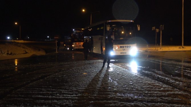 Kırklareli’de kar yağışı etkisini arttırdı