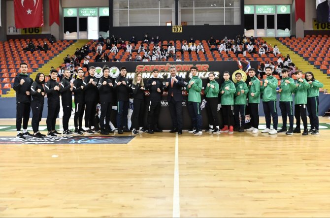 Mamak Belediye Başkanı Köse, tekvandocularla bir araya geldi