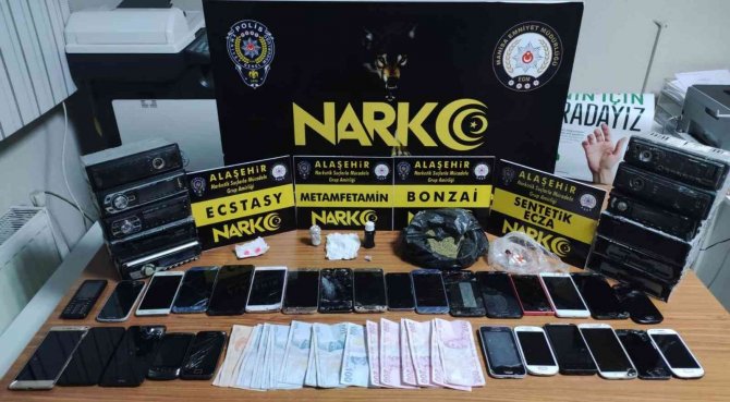 Manisa’da uyuşturucu taciri tutuklandı