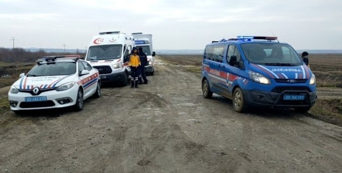 Yunanistan dünyanın gözü önünde vahşeti yaşatıyor.