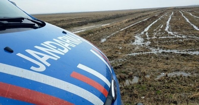 Yunanistan dünyanın gözü önünde vahşeti yaşatıyor.