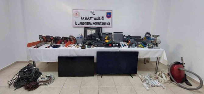 29 günde 13 yerden hırsızlık yaptılar, JASAT’ın operasyonuyla yakalandılar