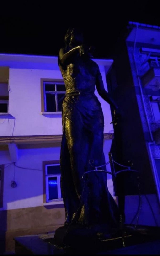 Adalet Anıtını ateşe veren 2 şüpheli gözaltına alındı