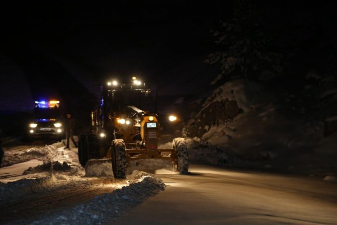 Antalya-Konya karayolu araç trafiğine açıldı